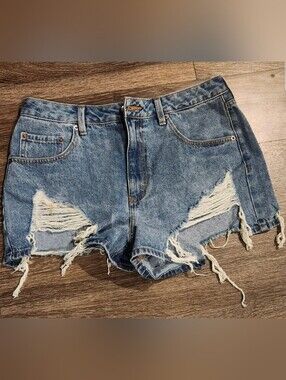 NWT Fashion Nova Distressed High Rise Denim Shorts Size L